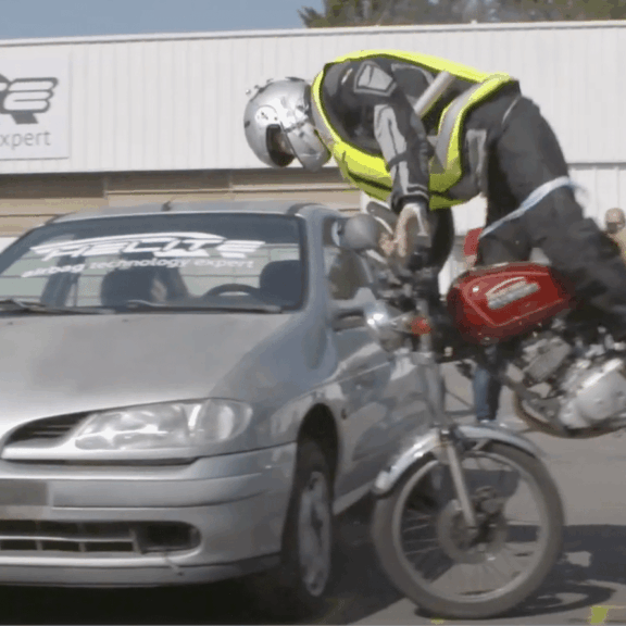 Crash test airbag vidéo