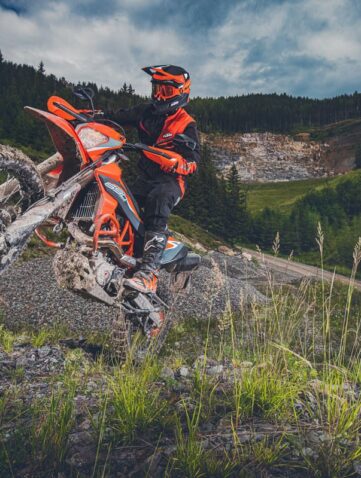 KTM 690 Enduro 1