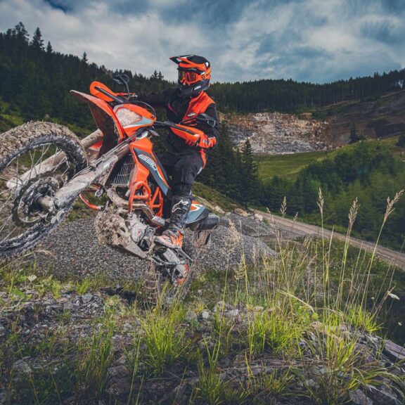KTM 690 Enduro 1