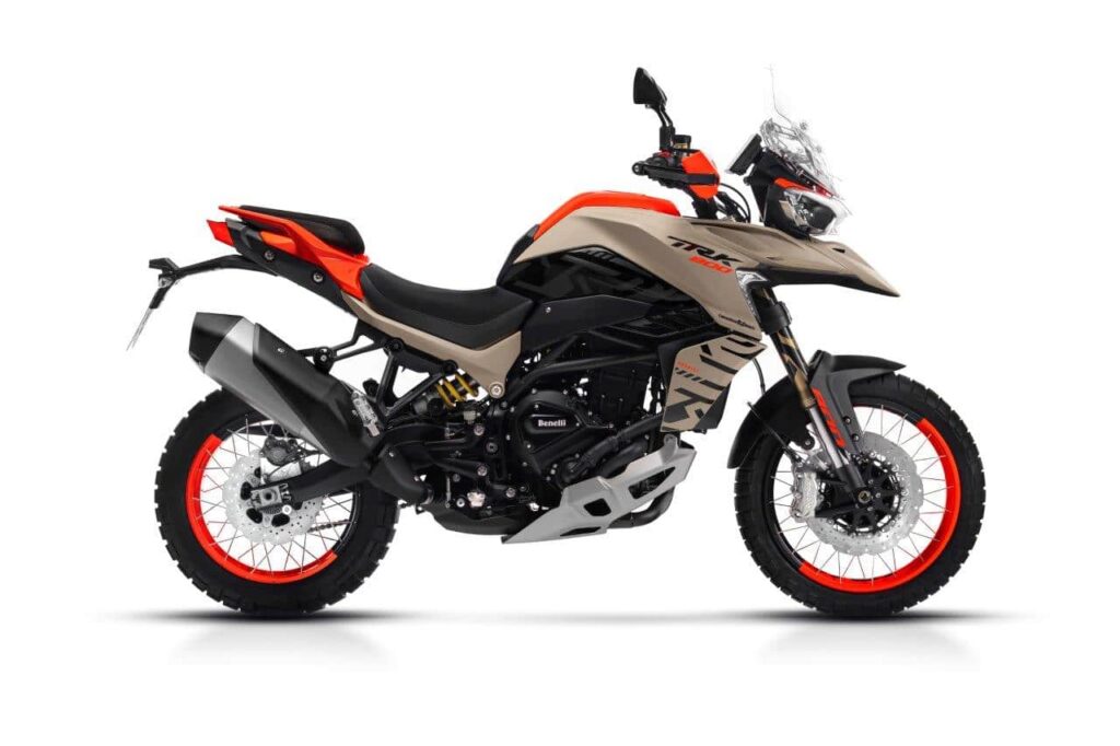 Benelli TRK 800