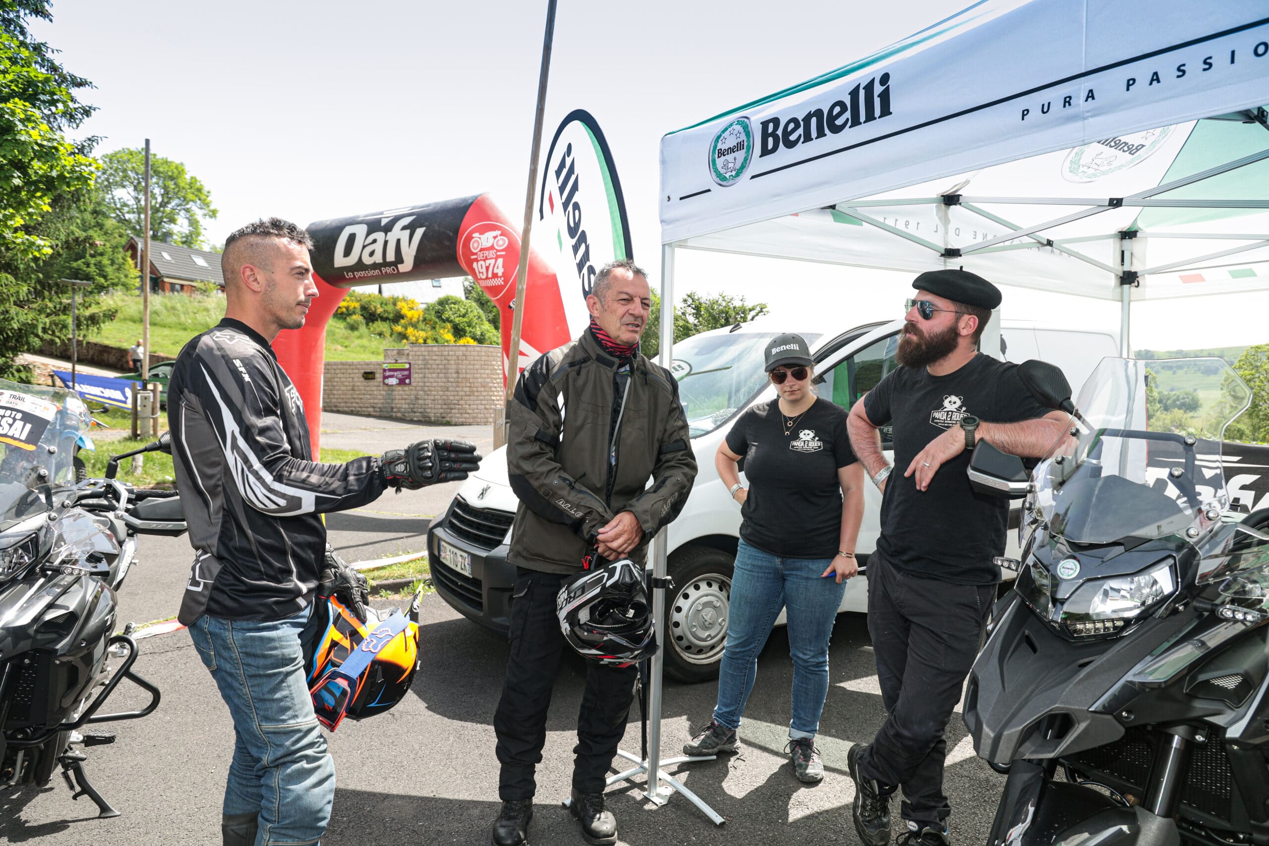 stand benelli