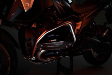 bares de protection Akrapovic