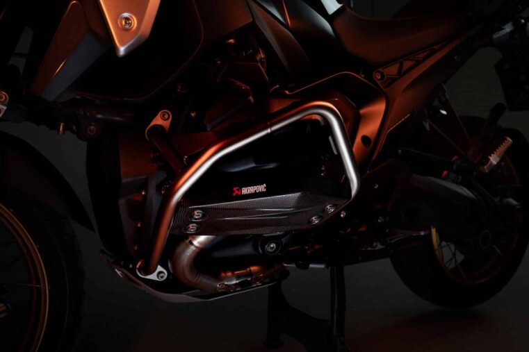 bares de protection Akrapovic