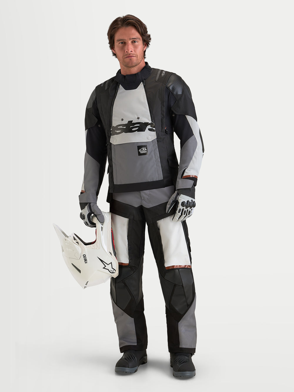 Ensemble Alpinestars Harok V2 Drystar gris et noir, vu de face